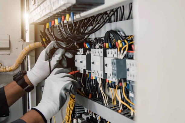 Best Affordable Emergency Electrician  in Stockdale, TX